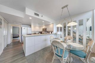 Beachfront Condo with Balcony on Manasota Key - Englewood - 1