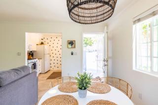 Pacific Beach Cottage 4 Walk to the Beach and Bay - 1