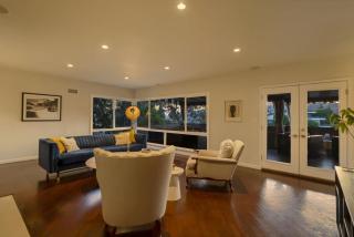 Hollywood Dell Oasis, Canyon VIEWS, Fire Pit and BBQ - 9