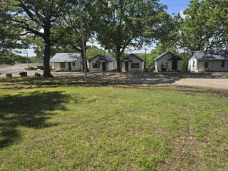 Cookson Resort - Tenkiller Cabin - 1