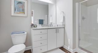 Upscale King 3BR Townhouse in Pineville - Charlotte - 9