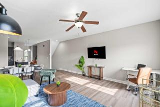 Upscale King 3BR Townhouse in Pineville - Charlotte - 8