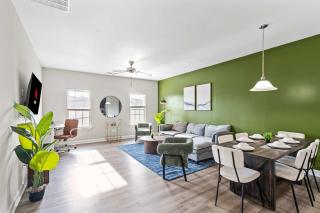 Upscale King 3BR Townhouse in Pineville - Charlotte - 5