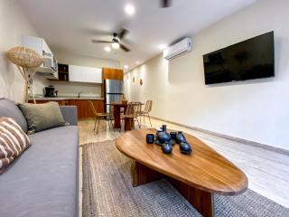 Stylish 1BR Home wITH Pool Gym Reception Pet Friendly - 6