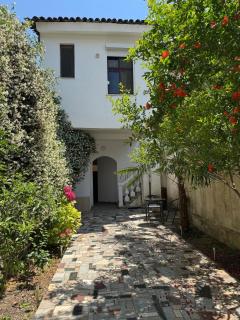 MoodHaus - City Garden Escape - Shkodër - 8