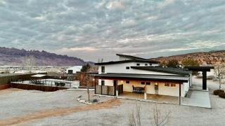 Brand New 5 Bedroom all Suites with Private Pool - 1