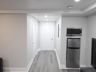 Serene Niagara Inn - 4