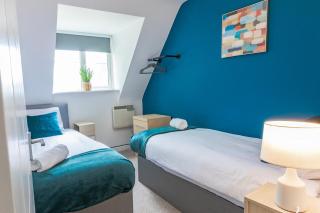 Chestnut Apartments - 1