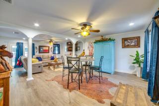 7 Mi to Lake Fork Cottage with Deck in Quitman - 4