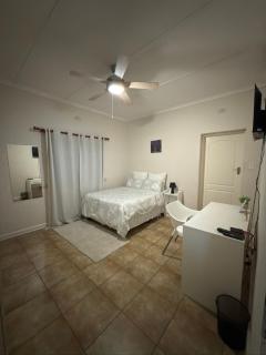 Spacious Private room - Windhoek - 5