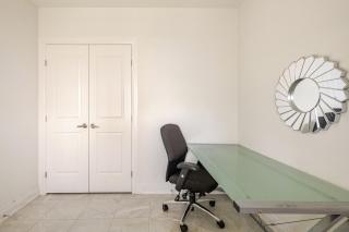 The Residence, Your comfort is our culture - Oakville - 4
