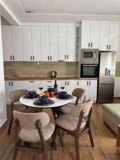 LazArina Apartments - Bar - 0