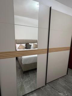 LazArina Apartments - Bar - 7