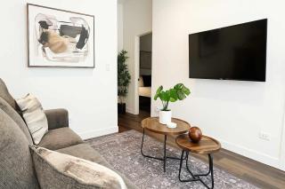 Stylish 4BR Stay-Prime Location - State rep - 5