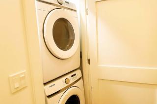 Stylish 4BR Stay-Prime Location - State rep - Chicago - 4