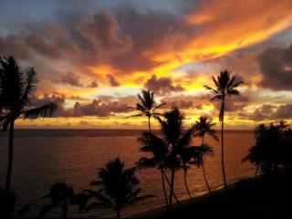 Beachfront studio with King Bed, WiFi and Free-Parking - Hauula - 0
