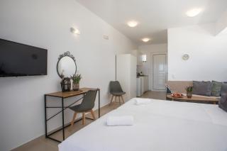 Bless View Studios - Lachania - 3
