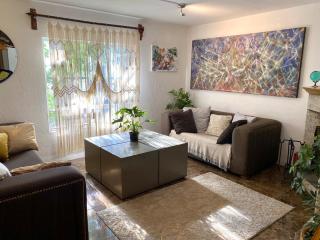 Family Friendly Los Frailes Home-TV, AC and toys - San Miguel de Allende - 0