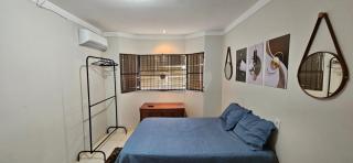 Casa confortável, com 3 quartos, bem localizada! - Maringá - 0