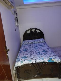 شقه فاخره مجهزه بالكامل مكيفه مع ثلاث غرف في وسط الاقصر - Luxor - 9