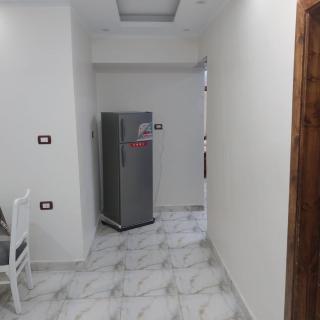 شقه فاخره مجهزه بالكامل مكيفه مع ثلاث غرف في وسط الاقصر - Luxor - 3