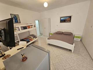 Aeria rooms Himare - Himarë - 1