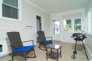 The Blue Garden Escape - Saint Charles - 7