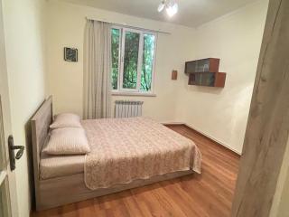 SunnyHouse - Erevan - 0