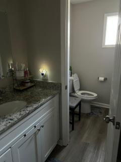 The White House 2 - 9