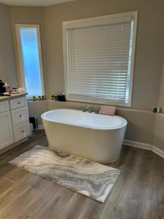 The White House 2 - 5