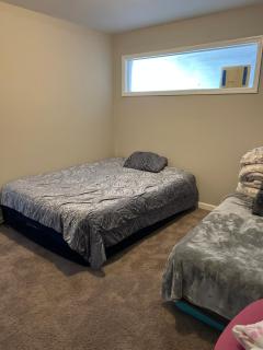 The White House 2 - 0