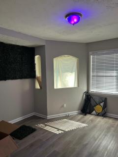 The White House 2 - 1