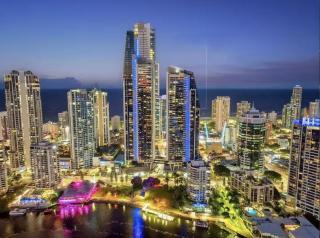 Circle On Cavil Surfers Sleeps 6 Apartment Lux - Gold Coast - 0