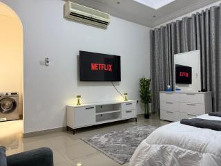 Brand new - Stylish Studio Near to Yas & Airport - Abu Dhabi - 5