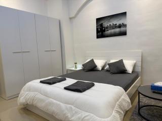 Brand new - Stylish Studio Near to Yas & Airport - Abu Dhabi - 2