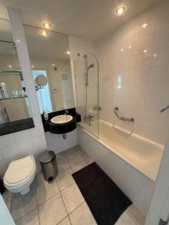 two bedroom apartment in cork city - Cork - 6