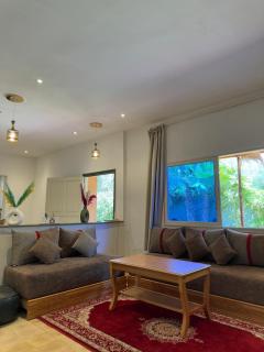 Villa Atlas Chill - Villa With Private Pool & 2BR AC 10min to Medina - Marrakesh - 5