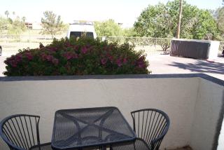 137 Fully Furnished, amenities galore - Scottsdale - 4