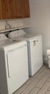 Bright and spacious basement unit in Montreal - Montréal - 8