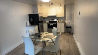 Bright and spacious basement unit in Montreal - Montréal - 6