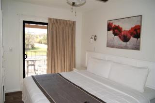205 Fully Furnished 1BR Suite-Prime Location - Scottsdale - 2