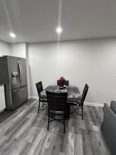 Elegant Cozy Private Apartment - Calgary - 5