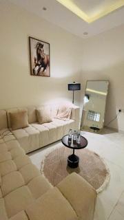 شقة ارضية واسعة و انيقة - Riad - 0
