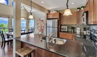 Beautiful Cottage at La Casa Lakeside Resort - Kelowna - 8