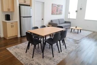 Smart Simple and Spacious 4BR Apt State 203 - Chicago - 9