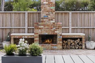 Coastmere at Rye - Luxury Poolside Retreat - 8