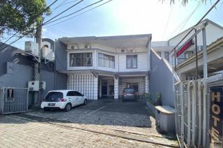 Hotel Bintang Mitra RedDoorz - Malang - 6