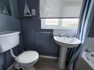 Lovely 4 Berth Chalet To Hire In Hemsby Nearby The Beach Ref 18177B - Hemsby - 1