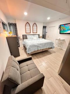 Cute Private Tiny House 30 mi To Disney Fun Self Check In Close To Lake Nona - 8