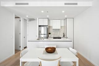 Patio Mt view 1BR apt in CBD near ANU and museum with free parking and WiFi - Canberra - 9